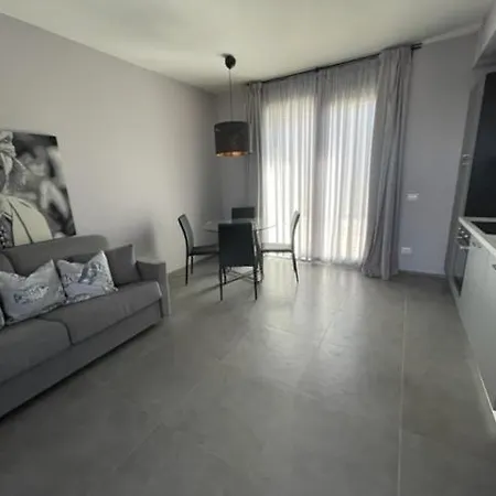 Polinesia 1 * Lido delle Nazioni